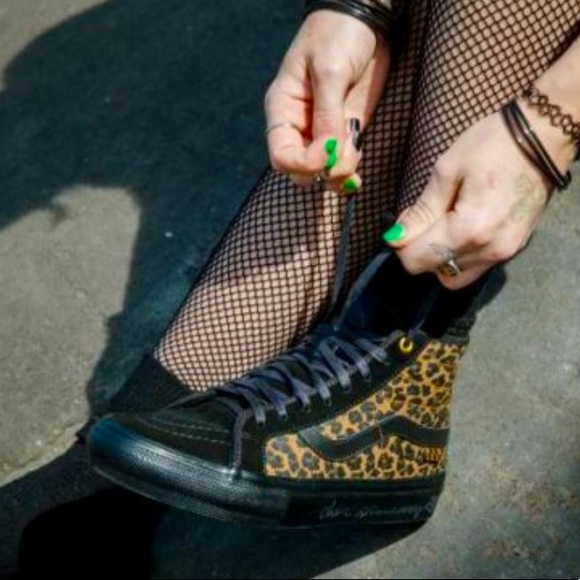 Size 7 Vans Pro Leopard High Top “Cher Strawberry” collection vans. - Picture 2 of 13